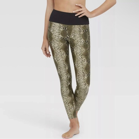 SPANX Pants - SPANX Assets (Small) Faux Leather leggings (Shaping Smoothing) SNATCHED BOD!